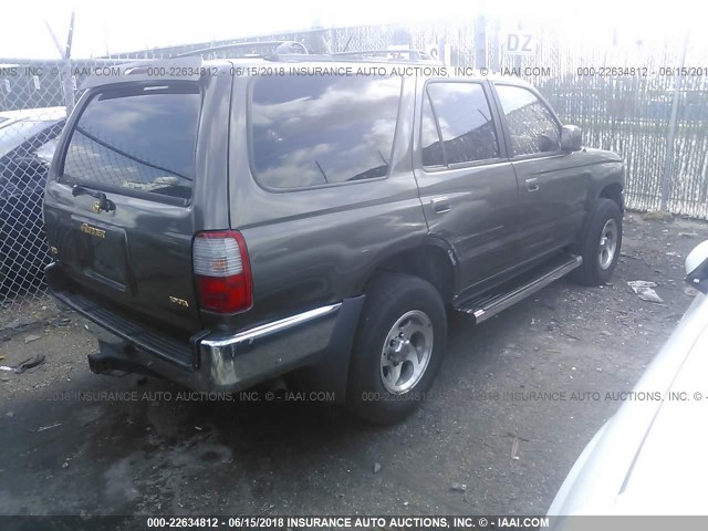 JT3GN86RXV0036018 - 1997 TOYOTA 4RUNNER SR5 GRAY photo 4