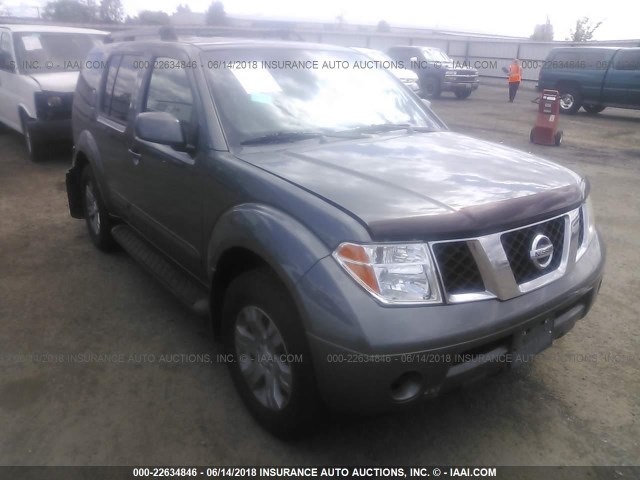 5N1AR18W25C709622 - 2005 NISSAN PATHFINDER LE/SE/XE GRAY photo 1