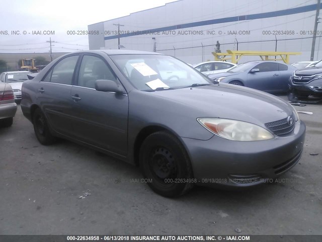4T1BE32K94U847054 - 2004 TOYOTA CAMRY LE/XLE/SE ნაცრისფერი ფოტო 1