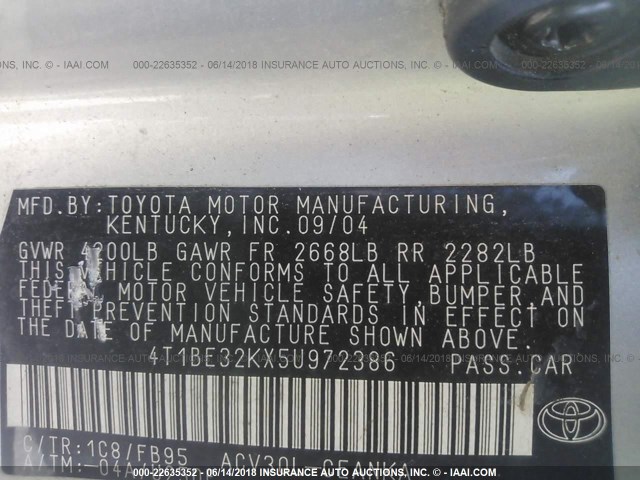 4T1BE32KX5U972386 - 2005 TOYOTA CAMRY LE/XLE/SE ვერცხლისფერი ფოტო 9
