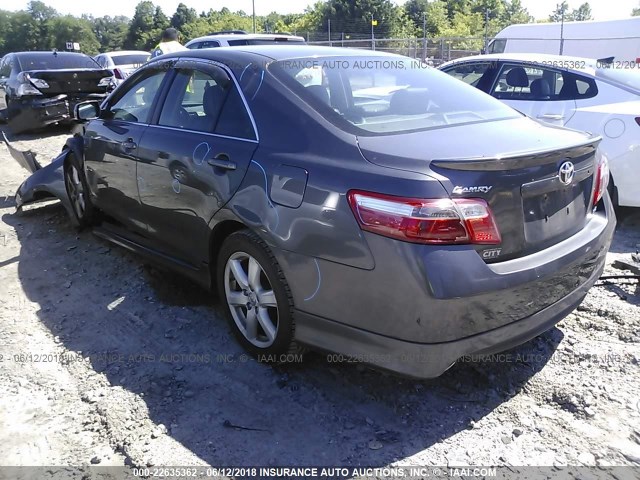 4T1BK46K47U535978 - 2007 TOYOTA CAMRY NEW GENERAT LE/XLE/SE GRAY photo 3