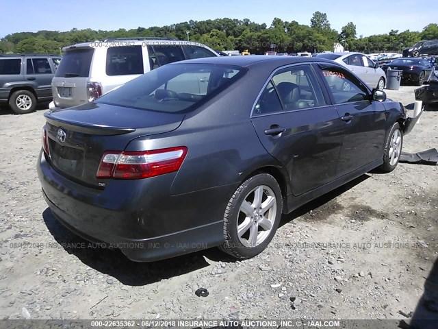 4T1BK46K47U535978 - 2007 TOYOTA CAMRY NEW GENERAT LE/XLE/SE GRAY photo 4