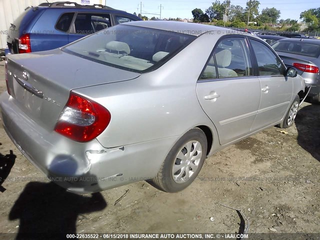 4T1BE32K32U529640 - 2002 TOYOTA CAMRY LE/XLE/SE Gümüş foto 4