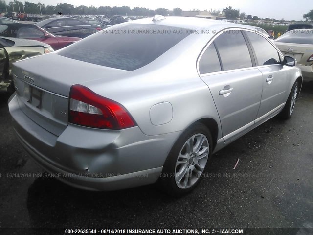 YV1AS982671035925 - 2007 VOLVO S80 3.2 SILVER photo 4