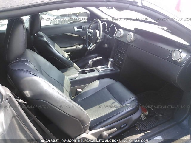 1ZVHT85H875224361 - 2007 FORD MUSTANG GT GRAY photo 5