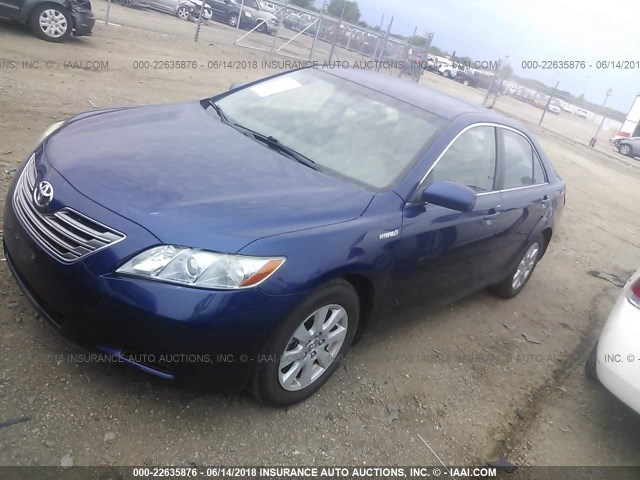 JTNBB46K173019700 - 2007 TOYOTA CAMRY NEW GENERAT HYBRID BLUE photo 2