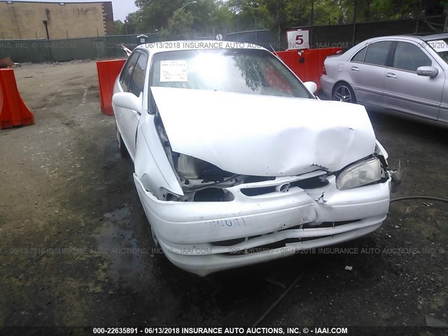 1NXBR18E5WZ121740 - 1998 TOYOTA COROLLA VE/CE/LE 白色 照片 6