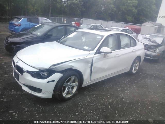 WBA3C3C55DF980743 - 2013 BMW 320 I/XDRIVE WHITE photo 2