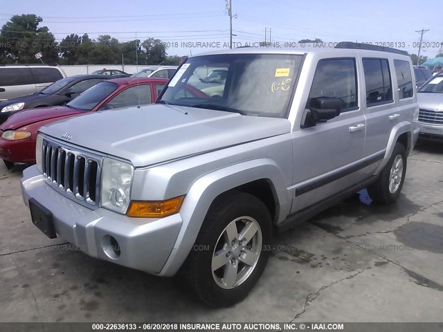 1J8HG48K77C512576 - 2007 JEEP COMMANDER 银色 照片 2