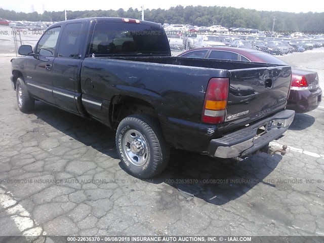 1GCFC29U8YE410871 - 2000 CHEVROLET SILVERADO C2500 BLACK photo 3