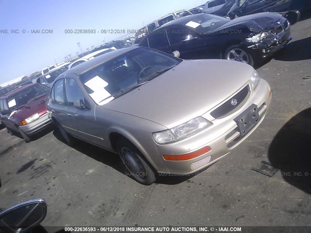 JN1CA21D5TT155964 - 1996 NISSAN MAXIMA GLE/GXE/SE GOLD photo 1