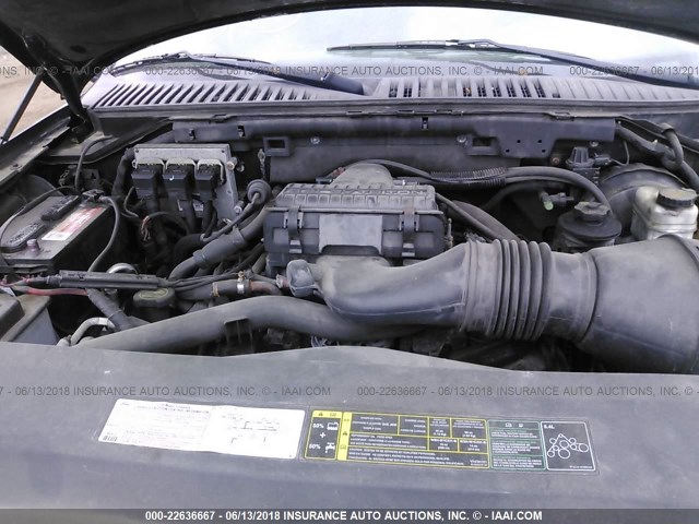 1FMFU16515LA49300 - 2005 FORD EXPEDITION XLT შავი ფოტო 10