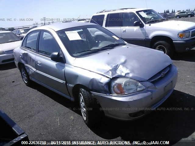 KNADC125X36237262 - 2003 KIA RIO SILVER photo 1