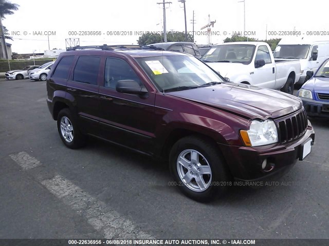 1J8HR48P37C524049 - 2007 JEEP GRAND CHEROKEE LAREDO/COLUMBIA/FREEDOM RED photo 1