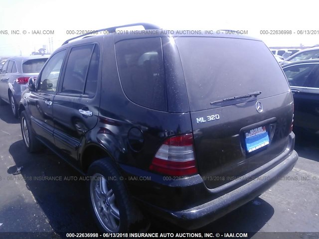 4JGAB54E6YA187067 - 2000 MERCEDES-BENZ ML 320 BLACK photo 3