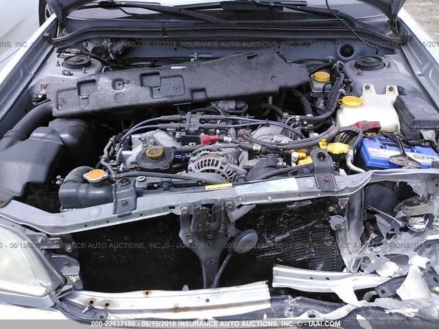 JF1SF656X2H723100 - 2002 SUBARU FORESTER S 银色 照片 10