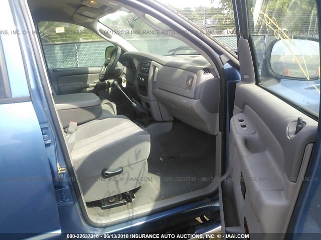 3D3KA28C14G238075 - 2004 DODGE RAM 2500 ST/SLT 蓝色 照片 5