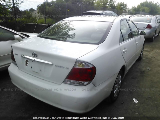 4T1BE32K35U633209 - 2005 TOYOTA CAMRY LE/XLE/SE თეთრი ფოტო 4