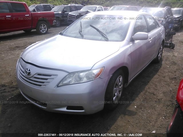 4T4BE46K39R075731 - 2009 TOYOTA CAMRY SE/LE/XLE SILVER photo 2