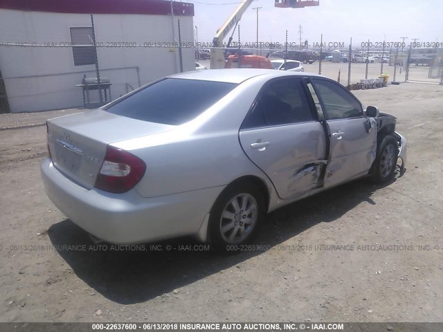 4T1BF32K44U575946 - 2004 TOYOTA CAMRY LE/XLE/SE Gümüş foto 4