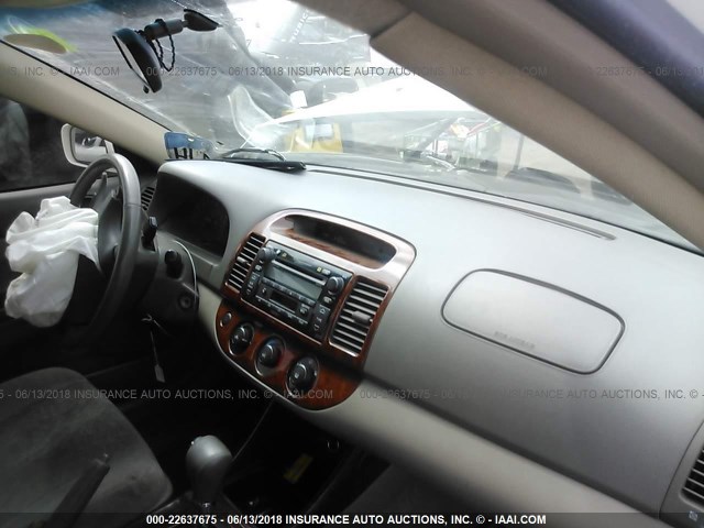 JTDBE30K740249642 - 2004 TOYOTA CAMRY LE/XLE 白色 照片 5