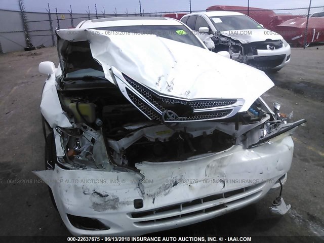 JTDBE30K740249642 - 2004 TOYOTA CAMRY LE/XLE 白色 照片 6