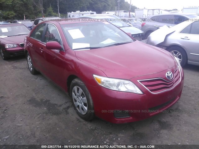 4T1BF3EKXAU055161 - 2010 TOYOTA CAMRY SE/LE/XLE RED photo 1