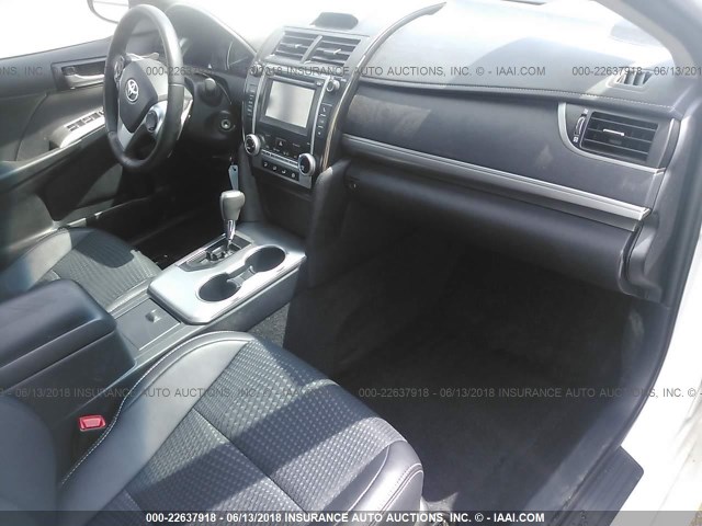 4T1BF1FK2EU324200 - 2014 TOYOTA CAMRY L/SE/LE/XLE Ağ foto 5