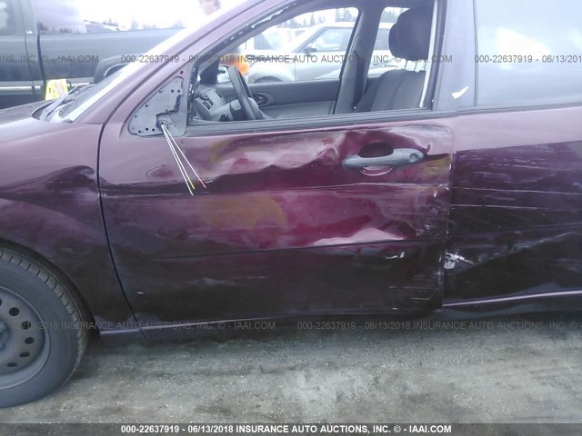 1FAFP37N27W298413 - 2007 FORD FOCUS ZX5/S/SE/SES PURPLE photo 6