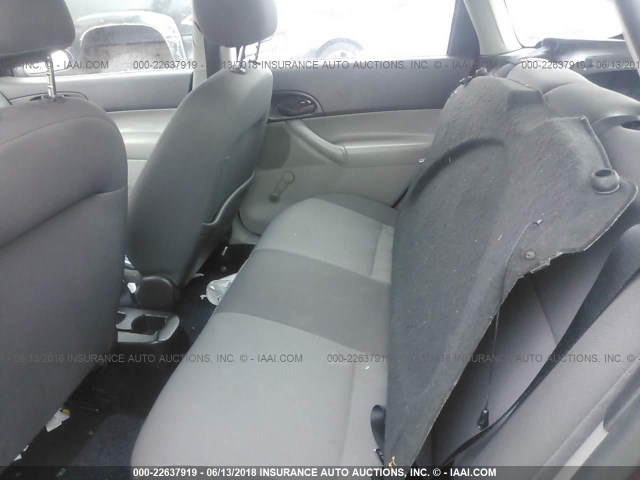 1FAFP37N27W298413 - 2007 FORD FOCUS ZX5/S/SE/SES 紫色 照片 8