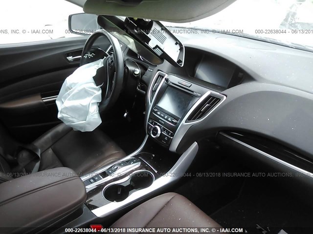 19UUB2F56HA004801 - 2017 ACURA TLX TECH WHITE photo 5