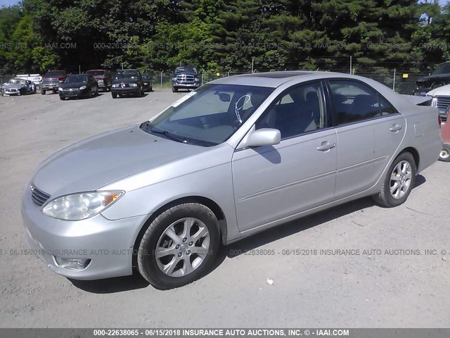 4T1BF30K16U633629 - 2006 TOYOTA CAMRY LE/XLE/SE 银色 照片 2