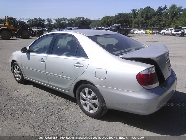 4T1BF30K16U633629 - 2006 TOYOTA CAMRY LE/XLE/SE 银色 照片 3