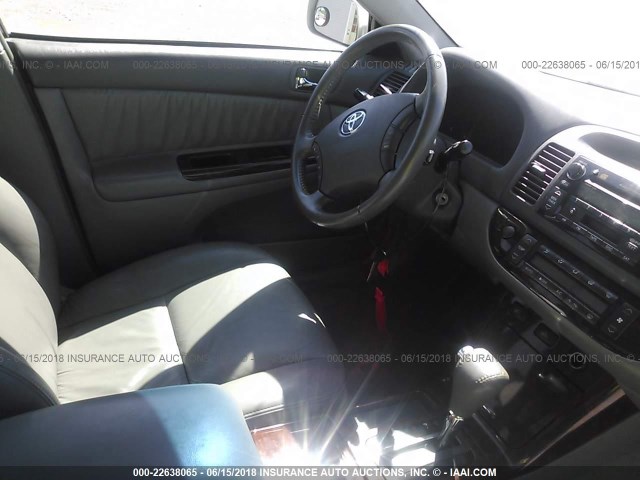 4T1BF30K16U633629 - 2006 TOYOTA CAMRY LE/XLE/SE 银色 照片 5