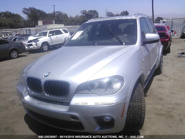 5UXZV4C56CL990466 - 2012 BMW X5 XDRIVE35I SILVER photo 2