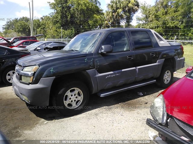 3GNEC13TX3G258090 - 2003 CHEVROLET AVALANCHE C1500 GRAY photo 2