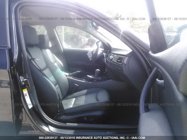 WBAVB17516NK35197 - 2006 BMW 325 I AUTOMATIC BLACK photo 5