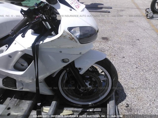 JYARJ04E91A013153 - 2001 YAMAHA YZFR6 L WHITE photo 5