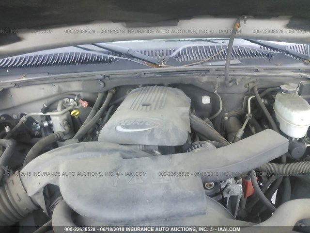 3GNEC12T94G308190 - 2004 CHEVROLET AVALANCHE C1500 SILVER photo 10