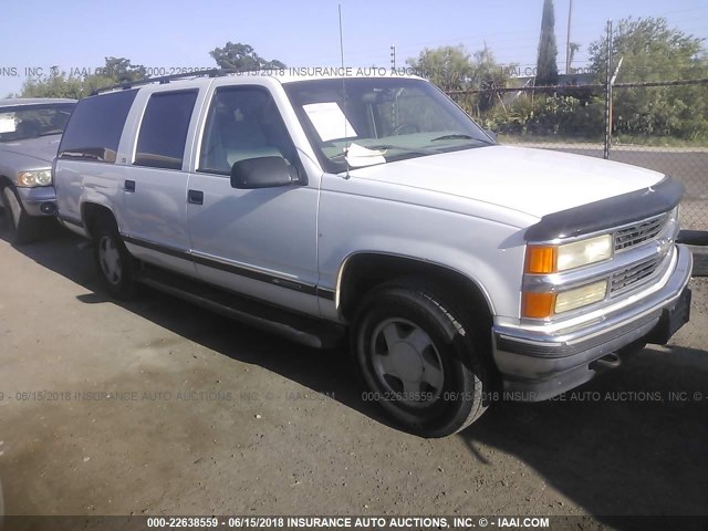 3GNFK16R9XG222081 - 1999 CHEVROLET SUBURBAN K1500 WHITE photo 1