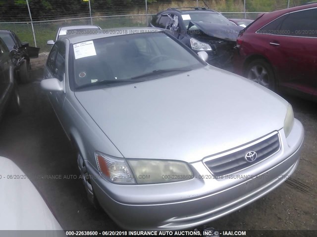 JT2BG22K910595388 - 2001 TOYOTA CAMRY CE/LE/XLE 银色 照片 1