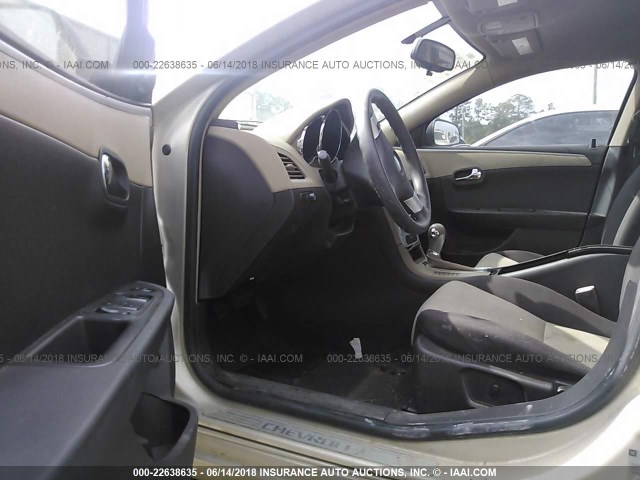 1G1ZG57B49F241733 - 2009 CHEVROLET MALIBU LS GOLD photo 5