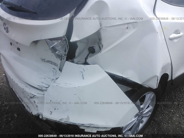 KM8JU3AC7CU490478 - 2012 HYUNDAI TUCSON GLS/LIMITED WHITE photo 6