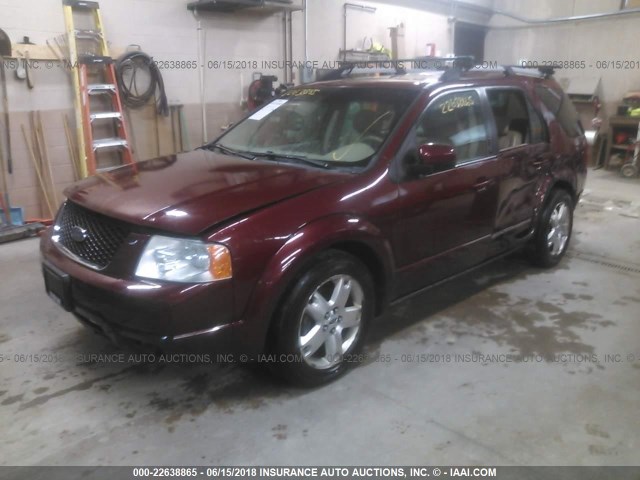 1FMDK06125GA61324 - 2005 FORD FREESTYLE LIMITED RED photo 2