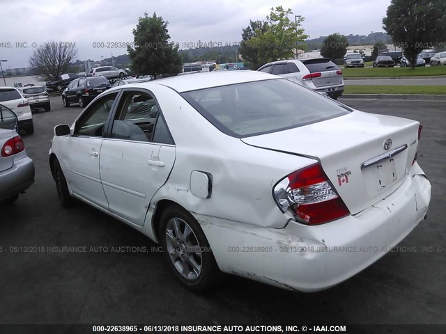 JTDBE32K240284490 - 2004 TOYOTA CAMRY LE/XLE 白色 照片 3