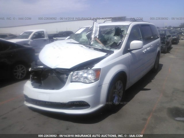 2C4RDGCG0GR388215 - 2016 DODGE GRAND CARAVAN SXT WHITE photo 2