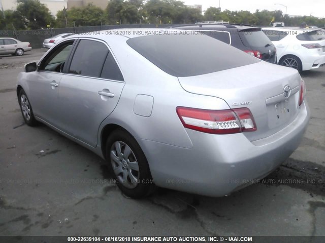 4T1BF3EK4BU181937 - 2011 TOYOTA CAMRY SE/LE/XLE 银色 照片 3