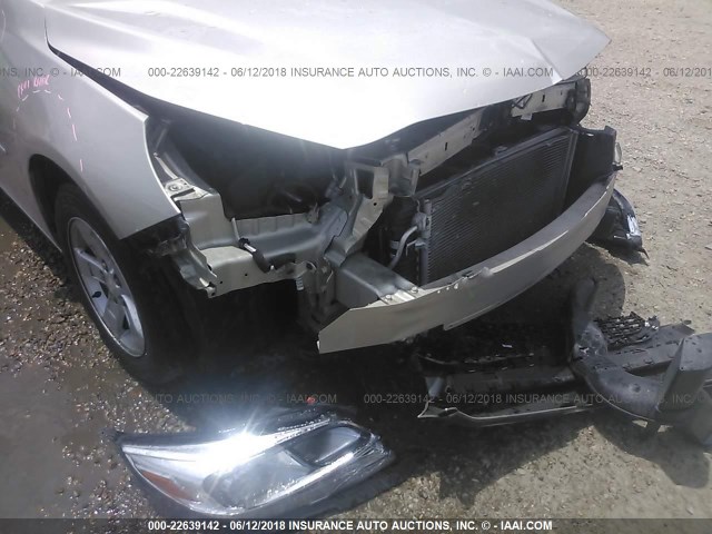 1G11A5SL2FF305973 - 2015 CHEVROLET MALIBU LS GOLD photo 6