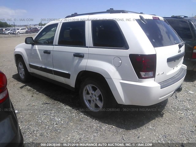 1J4GR48K65C693674 - 2005 JEEP GRAND CHEROKEE LAREDO/COLUMBIA/FREEDOM 白色 照片 3