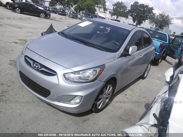 KMHCU4AE0DU461311 - 2013 HYUNDAI ACCENT GLS/SE GRAY photo 2